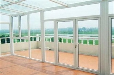鋁合金門窗價格解析與全面保養指南